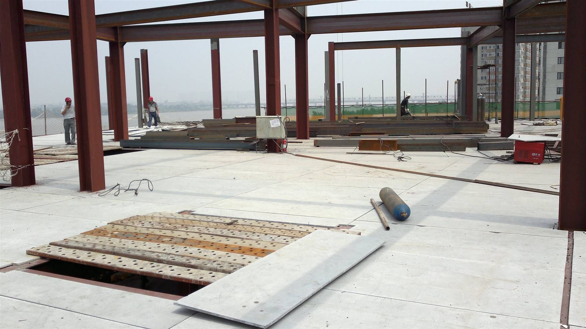 北京建筑用樓板涂料廠家排名 鋼結(jié)構(gòu)框架施工 第3張 北京建筑用樓板涂料廠家排名 鋼結(jié)構(gòu)框架施工 第3張