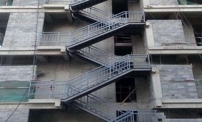 鋼結(jié)構(gòu)藝術(shù)樓梯工廠（鋼結(jié)構(gòu)藝術(shù)樓梯廠家） 結(jié)構(gòu)電力行業(yè)設(shè)計(jì) 第1張