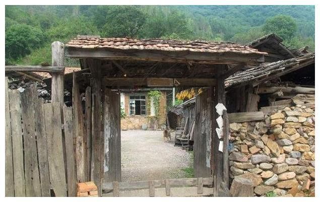 屋頂加固處理后多久能住人(如何改善房屋通風(fēng)條件) 結(jié)構(gòu)電力行業(yè)設(shè)計(jì) 第5張 屋頂加固處理后多久能住人(如何改善房屋通風(fēng)條件) 結(jié)構(gòu)電力行業(yè)設(shè)計(jì) 第5張