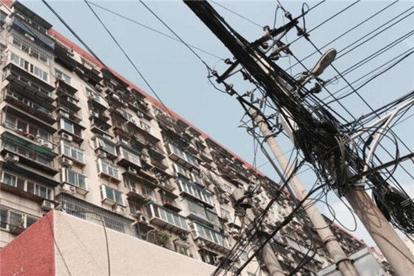 老小區(qū)拆了60平米怎么賠償濟(jì)南（濟(jì)南在處理老小區(qū)拆除60平米的賠償問題時具體遵循哪些法律法規(guī)）