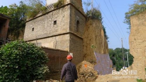 詳細(xì)閱讀:瓦房加固改造(農(nóng)村瓦房加固改造案例分析,瓦房加固改造后的維護(hù)要點(diǎn)) 瓦房加固改造(農(nóng)村瓦房加固改造案例分析,瓦房加固改造后的維護(hù)要點(diǎn))