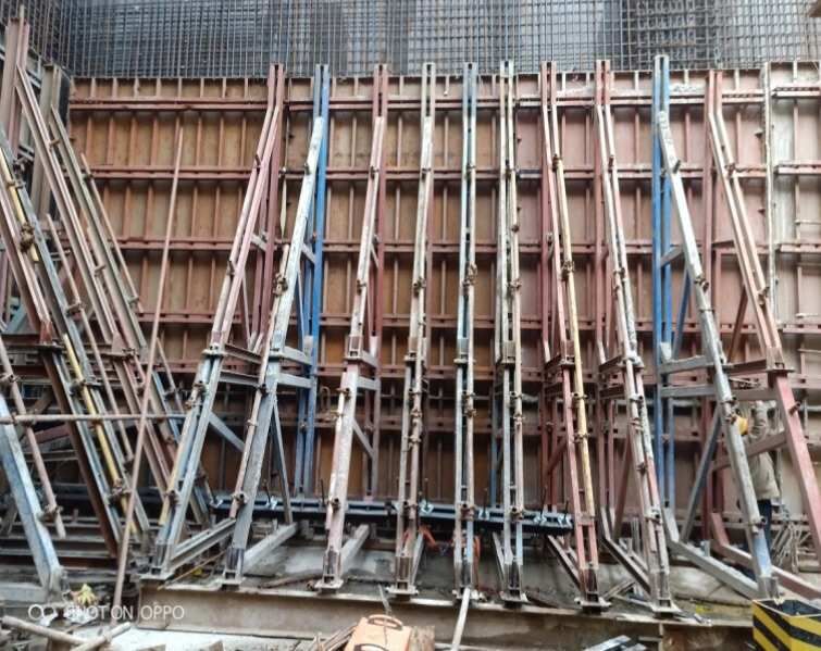 加固頂板材料 鋼結構玻璃棧道施工 第1張 加固頂板材料 鋼結構玻璃棧道施工 第1張