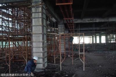 頂層加固怎么做的（外貼鋼板加固技術案例分析外貼鋼板加固步驟流程） 結構框架施工 第3張