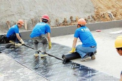 屋面防水注漿（屋面防水注漿成本預(yù)算，注漿后防水層維護(hù)技巧） 結(jié)構(gòu)地下室施工 第3張