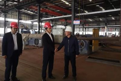 冷庫施工現(xiàn)場圖片真實(shí)圖高清（冷庫施工現(xiàn)場是如何確保工人安全和健康的，有哪些關(guān)鍵步驟需要注意）