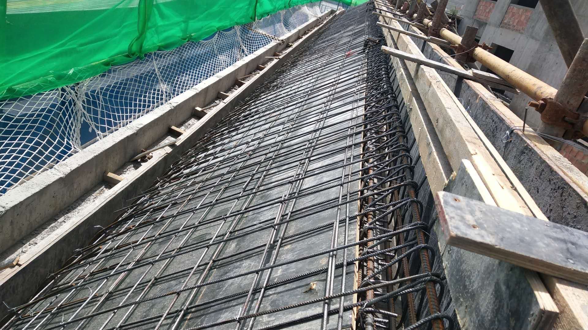 屋面面板鋼筋怎么布置 北京網(wǎng)架設(shè)計(jì) 第2張 屋面面板鋼筋怎么布置 北京網(wǎng)架設(shè)計(jì) 第2張