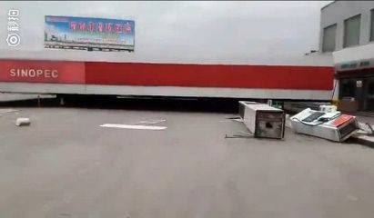 加油站棚子壓力預(yù)警 鋼結(jié)構(gòu)玻璃棧道設(shè)計(jì) 第3張 加油站棚子壓力預(yù)警 鋼結(jié)構(gòu)玻璃棧道設(shè)計(jì) 第3張