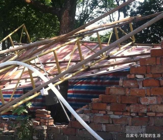 老小區(qū)拆了60平米怎么賠償濟(jì)南（在濟(jì)南，老小區(qū)拆除60平米的面積會(huì)按照什么標(biāo)準(zhǔn)進(jìn)行賠償？）