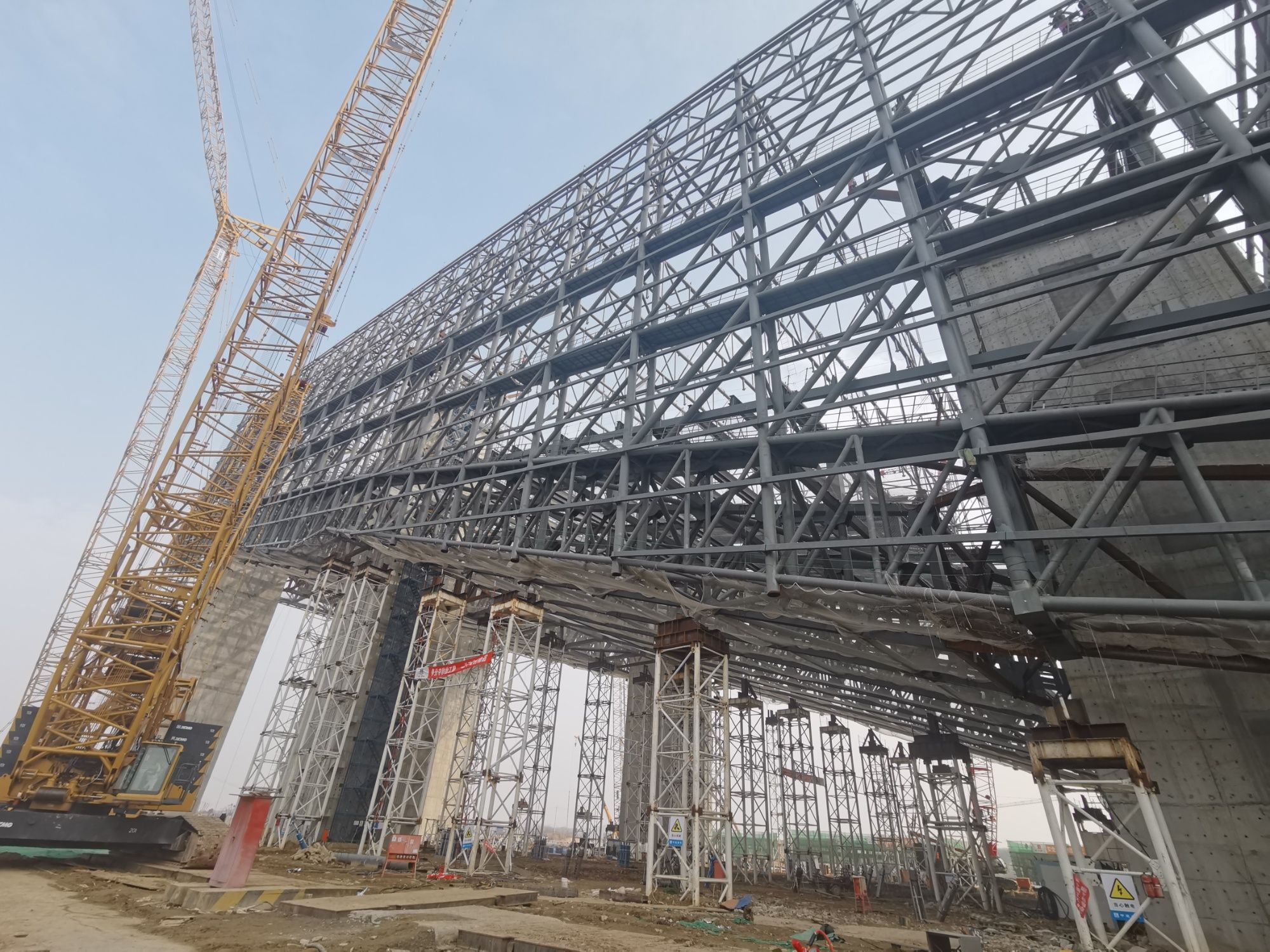 鋼結(jié)構(gòu)安裝清包工價(jià)格明細(xì)表(鋼結(jié)構(gòu)安裝清包工價(jià)格明細(xì)表:鋼結(jié)構(gòu)安裝工期估算方法) 結(jié)構(gòu)橋梁鋼結(jié)構(gòu)設(shè)計(jì) 第1張 鋼結(jié)構(gòu)安裝清包工價(jià)格明細(xì)表(鋼結(jié)構(gòu)安裝清包工價(jià)格明細(xì)表:鋼結(jié)構(gòu)安裝工期估算方法) 結(jié)構(gòu)橋梁鋼結(jié)構(gòu)設(shè)計(jì) 第1張