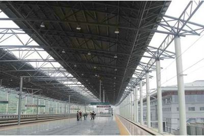 下列關(guān)于混凝土的敘述（混凝土在建筑中的主要用途）