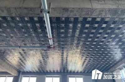 碳纖維加固施工方法貼碳纖維布怎么不起鼓 鋼結(jié)構(gòu)鋼結(jié)構(gòu)停車(chē)場(chǎng)施工 第5張