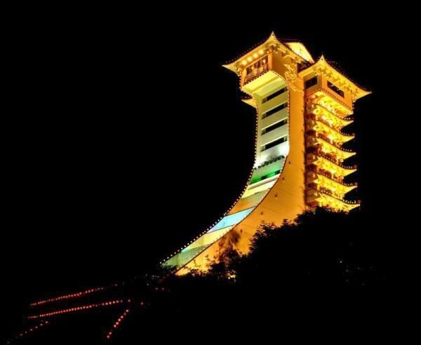 中國(guó)異型建筑的特點(diǎn)(中國(guó)古代建筑文化的多樣性和豐富性) 結(jié)構(gòu)地下室設(shè)計(jì) 第2張 中國(guó)異型建筑的特點(diǎn)(中國(guó)古代建筑文化的多樣性和豐富性) 結(jié)構(gòu)地下室設(shè)計(jì) 第2張