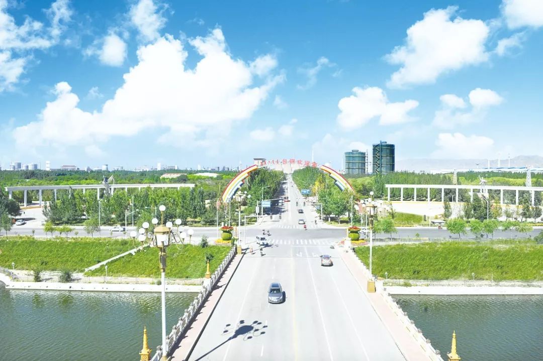 浙江鋁單板加工廠家有哪些（浙江鋁單板加工廠家在生產(chǎn)鋁單板時，通常使用哪些類型的鋁材？） 北京鋼結(jié)構(gòu)設(shè)計問答