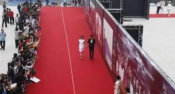 桁架畫面出血 建筑施工圖設(shè)計(jì) 第2張 桁架畫面出血 建筑施工圖設(shè)計(jì) 第2張