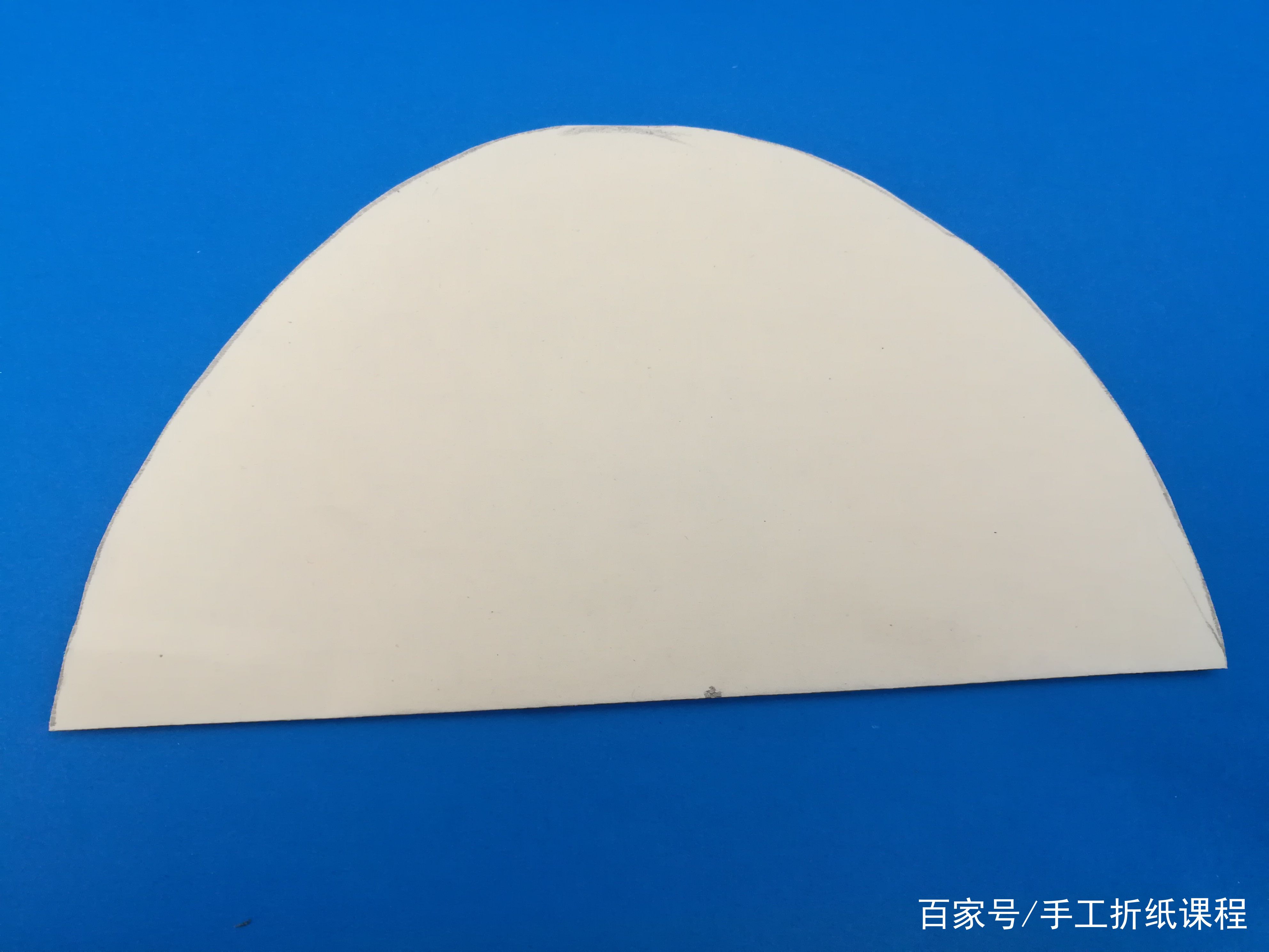 三角形鋼板圖片（三角形鋼板價(jià)格對(duì)比表三角形鋼板生產(chǎn)廠家排名） 結(jié)構(gòu)橋梁鋼結(jié)構(gòu)施工 第3張