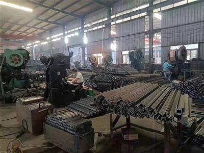 生產(chǎn)異型鋼廠家 裝飾工裝施工 第1張 生產(chǎn)異型鋼廠家 裝飾工裝施工 第1張