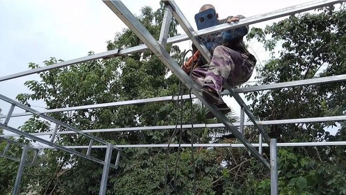 煤棚彩鋼棚安裝視頻 裝飾幕墻施工 第1張 煤棚彩鋼棚安裝視頻 裝飾幕墻施工 第1張