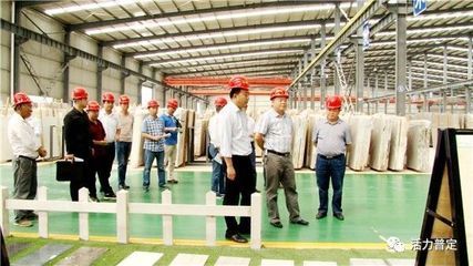 西藏樓梯鋁藝護(hù)欄設(shè)計(jì)公司（西藏樓梯鋁藝護(hù)欄設(shè)計(jì)公司在提供定制服務(wù)時(shí)如何確保產(chǎn)品的質(zhì)量和安全性）