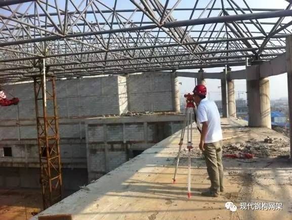 網(wǎng)架結(jié)構(gòu)撓度怎么檢測出來 鋼結(jié)構(gòu)有限元分析設(shè)計 第4張 網(wǎng)架結(jié)構(gòu)撓度怎么檢測出來 鋼結(jié)構(gòu)有限元分析設(shè)計 第4張