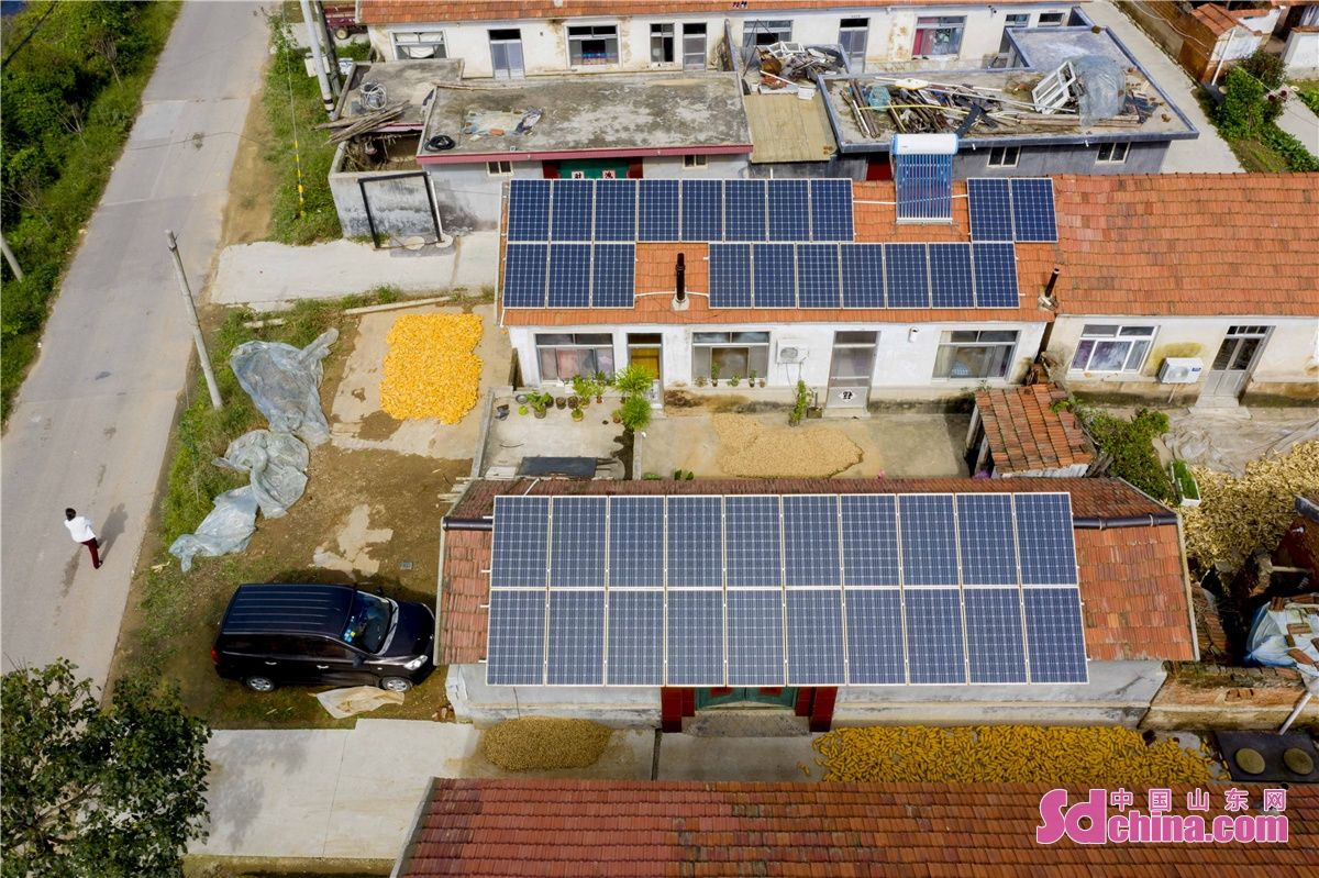 農(nóng)村光伏租賃屋頂 裝飾幕墻施工 第5張 農(nóng)村光伏租賃屋頂 裝飾幕墻施工 第5張