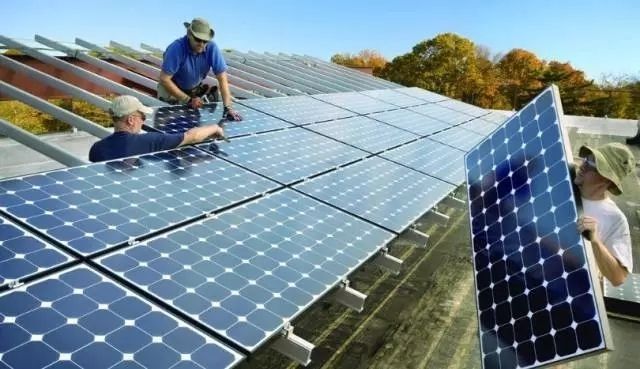 屋頂光伏每平米建設多少瓦（屋頂光伏每平米的建設容量與多種因素有關） 鋼結(jié)構(gòu)鋼結(jié)構(gòu)螺旋樓梯設計 第2張