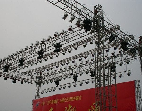 舞臺桁架怎么搭建視頻(舞臺桁架搭建) 結構工業(yè)鋼結構施工 第4張 舞臺桁架怎么搭建視頻(舞臺桁架搭建) 結構工業(yè)鋼結構施工 第4張