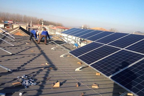 屋頂光伏發(fā)電上網(wǎng)價格（屋頂光伏發(fā)電上網(wǎng)價格受多種因素影響） 裝飾幕墻設計 第2張