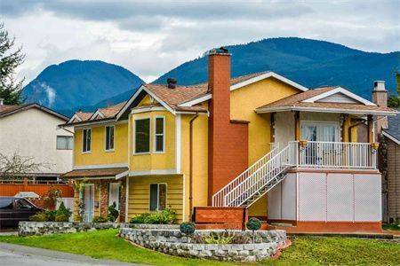 混磚和框架的價錢 裝飾幕墻設計 第1張 混磚和框架的價錢 裝飾幕墻設計 第1張