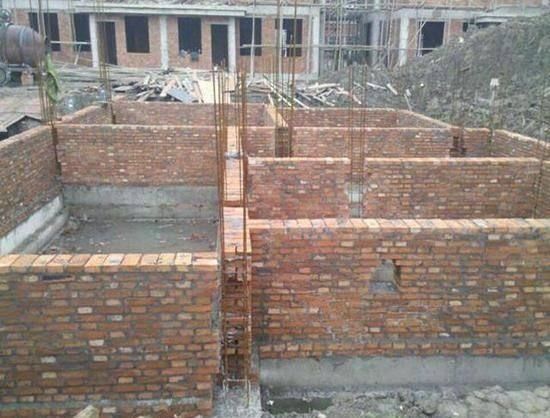 自建房地基下沉的標(biāo)準(zhǔn)是什么 鋼結(jié)構(gòu)玻璃棧道設(shè)計 第3張 自建房地基下沉的標(biāo)準(zhǔn)是什么 鋼結(jié)構(gòu)玻璃棧道設(shè)計 第3張