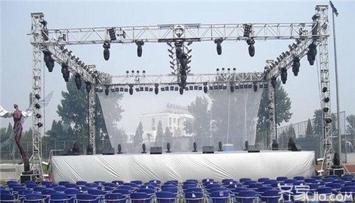 老小區(qū)拆了60平米怎么賠償濟(jì)南（在濟(jì)南，老小區(qū)拆除60平米的面積通常涉及哪些補(bǔ)償標(biāo)準(zhǔn)？）