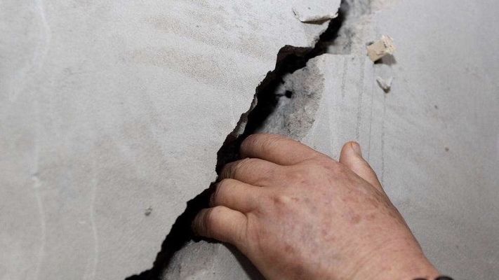 房子住了幾年后墻體有裂縫(墻體裂縫修補的最佳時機,防止溫度裂縫的有效措施) 鋼結構蹦極施工 第3張 房子住了幾年后墻體有裂縫(墻體裂縫修補的最佳時機,防止溫度裂縫的有效措施) 鋼結構蹦極施工 第3張