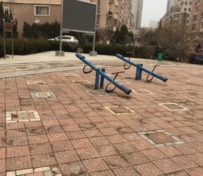 坤宇佳苑 鋼結(jié)構(gòu)玻璃棧道施工 第3張 坤宇佳苑 鋼結(jié)構(gòu)玻璃棧道施工 第3張