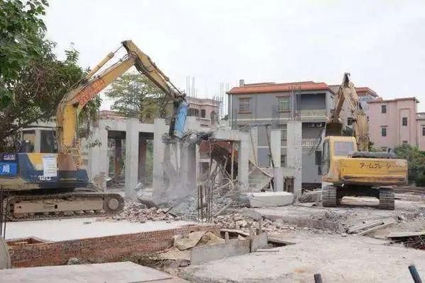 房屋改造是否違法行政處罰（房屋改造屬于違法行政處罰嗎？） 鋼結(jié)構(gòu)玻璃棧道設(shè)計(jì) 第4張