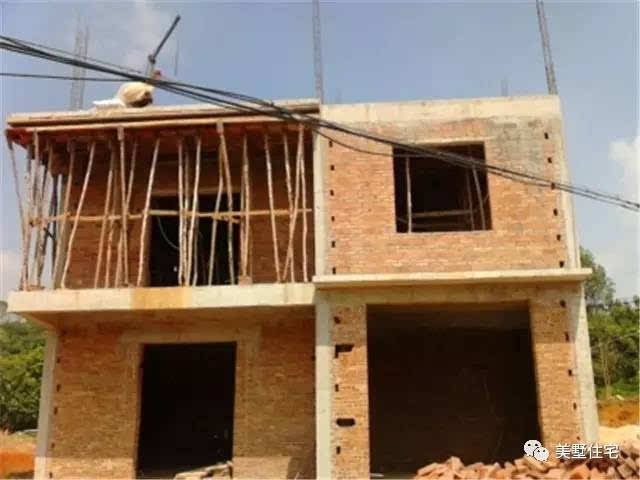 老小區(qū)拆了60平米怎么賠償濟南（濟南的老小區(qū)拆遷后，居民們可以期待怎樣的居住環(huán)境改善？）