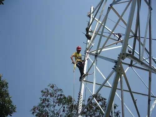 鋼結(jié)構(gòu)構(gòu)造要求的理解 鋼結(jié)構(gòu)網(wǎng)架施工 第2張 鋼結(jié)構(gòu)構(gòu)造要求的理解 鋼結(jié)構(gòu)網(wǎng)架施工 第2張