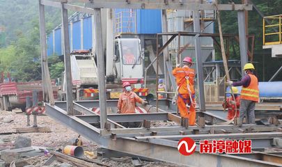 鋼結(jié)構(gòu)廊道制作安裝多少錢一噸 鋼結(jié)構(gòu)蹦極施工 第3張 鋼結(jié)構(gòu)廊道制作安裝多少錢一噸 鋼結(jié)構(gòu)蹦極施工 第3張