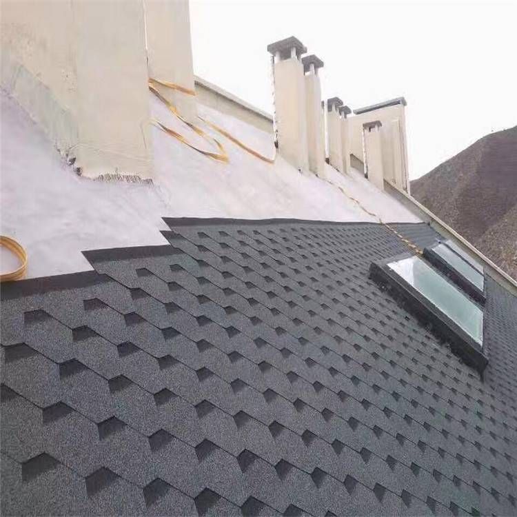 鋼結構別墅屋面油氈瓦報價圖片(鋼結構別墅屋面油氈瓦價格和圖片信息選擇指南) 結構工業(yè)鋼結構施工 第4張 鋼結構別墅屋面油氈瓦報價圖片(鋼結構別墅屋面油氈瓦價格和圖片信息選擇指南) 結構工業(yè)鋼結構施工 第4張