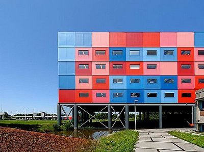 集裝箱的一般構(gòu)造(集裝箱的一般構(gòu)造組成) 鋼結(jié)構(gòu)鋼結(jié)構(gòu)螺旋樓梯施工 第4張 集裝箱的一般構(gòu)造(集裝箱的一般構(gòu)造組成) 鋼結(jié)構(gòu)鋼結(jié)構(gòu)螺旋樓梯施工 第4張