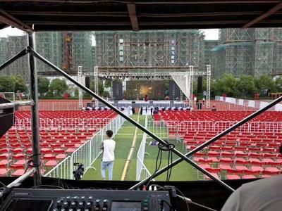 活動(dòng)舞臺(tái)搭建 鋼結(jié)構(gòu)玻璃棧道設(shè)計(jì) 第5張 活動(dòng)舞臺(tái)搭建 鋼結(jié)構(gòu)玻璃棧道設(shè)計(jì) 第5張