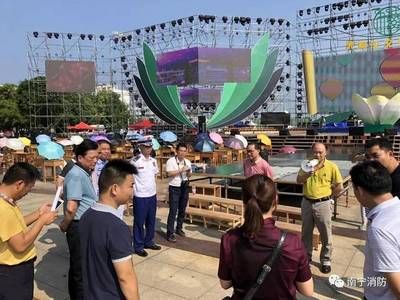 旋轉(zhuǎn)樓梯圖示（使用旋轉(zhuǎn)樓梯有哪些安全注意事項(xiàng)？）