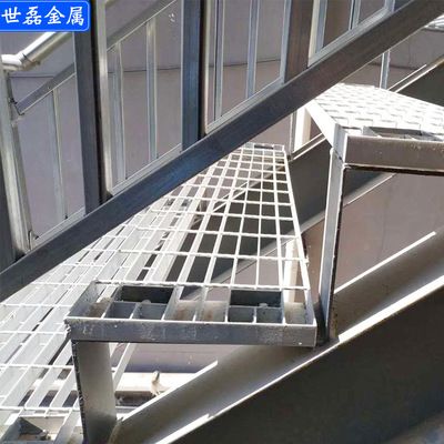 鋼結(jié)構(gòu)樓梯踏步用多厚的板 北京加固設(shè)計(jì)(加固設(shè)計(jì)公司) 第4張 鋼結(jié)構(gòu)樓梯踏步用多厚的板 北京加固設(shè)計(jì)(加固設(shè)計(jì)公司) 第4張