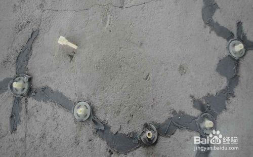 混凝土柱子裂縫怎么處理方法(如何處理混凝土柱子裂縫) 鋼結(jié)構(gòu)框架施工 第4張 混凝土柱子裂縫怎么處理方法(如何處理混凝土柱子裂縫) 鋼結(jié)構(gòu)框架施工 第4張