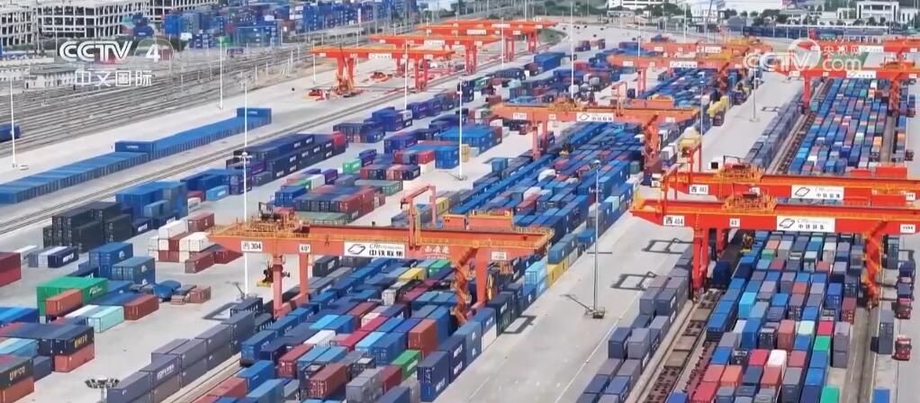 集裝箱組裝配件有哪些(集裝箱組裝配件是確保集裝箱運(yùn)輸系統(tǒng)完整性和貨物安全的關(guān)鍵組成部分) 北京加固施工 第4張 集裝箱組裝配件有哪些(集裝箱組裝配件是確保集裝箱運(yùn)輸系統(tǒng)完整性和貨物安全的關(guān)鍵組成部分) 北京加固施工 第4張