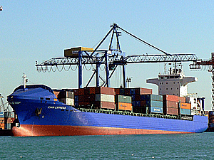 集裝箱運(yùn)輸機(jī)構(gòu)包括 結(jié)構(gòu)框架施工 第3張 集裝箱運(yùn)輸機(jī)構(gòu)包括 結(jié)構(gòu)框架施工 第3張