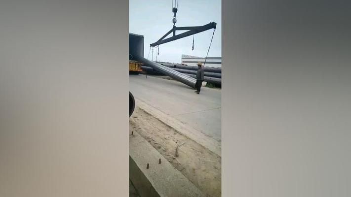 集裝箱裝鋼管視頻(集裝箱裝鋼管的方法) 結(jié)構(gòu)框架施工 第2張 集裝箱裝鋼管視頻(集裝箱裝鋼管的方法) 結(jié)構(gòu)框架施工 第2張