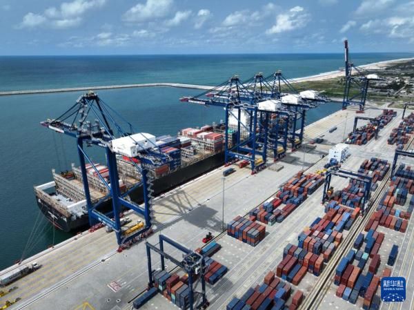 集裝箱設(shè)計(jì)規(guī)范 建筑施工圖施工 第3張 集裝箱設(shè)計(jì)規(guī)范 建筑施工圖施工 第3張