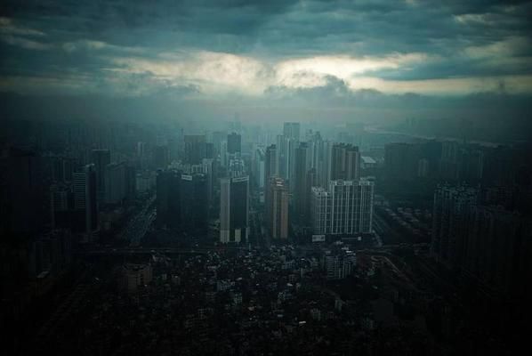 鋼結(jié)構(gòu)雨棚變形最怕三個(gè)東西 鋼結(jié)構(gòu)玻璃棧道設(shè)計(jì) 第1張 鋼結(jié)構(gòu)雨棚變形最怕三個(gè)東西 鋼結(jié)構(gòu)玻璃棧道設(shè)計(jì) 第1張