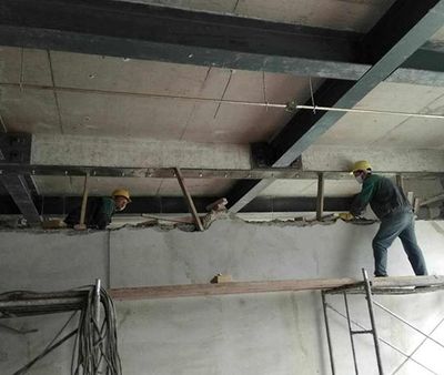 詳細(xì)閱讀:混凝土大梁加固(混凝土大梁加固方法及優(yōu)缺點(diǎn)分析) 混凝土大梁加固(混凝土大梁加固方法及優(yōu)缺點(diǎn)分析)