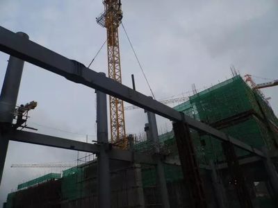 立體倉(cāng)庫(kù)設(shè)計(jì)（立體倉(cāng)庫(kù)設(shè)計(jì)中如何平衡存儲(chǔ)空間與操作效率之間的關(guān)系）