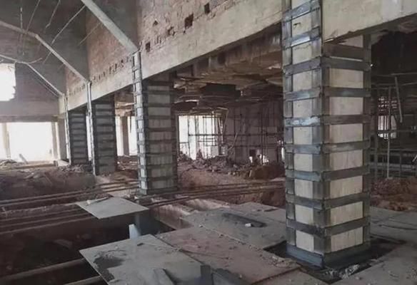 包鋼板加固高空作業(yè)安全規(guī)范 建筑方案施工 第3張 包鋼板加固高空作業(yè)安全規(guī)范 建筑方案施工 第3張